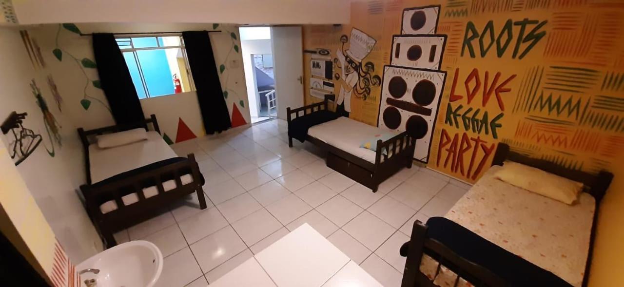 Knock Knock Hostel Curitiba Exteriör bild