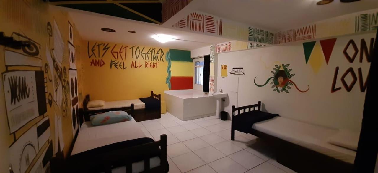 Knock Knock Hostel Curitiba Exteriör bild